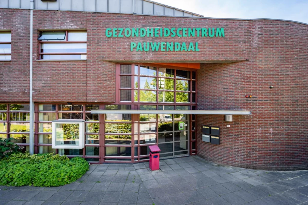 Medisch centrum pauwenburg 160 lelystad - verkocht