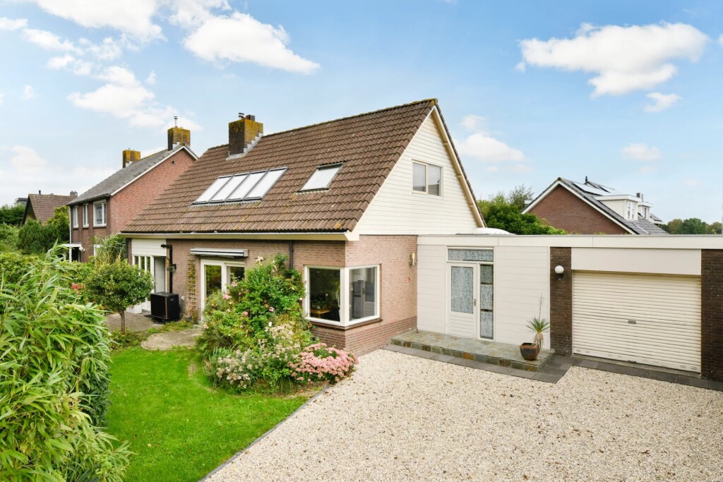 Woonhuis met praktijkruimte