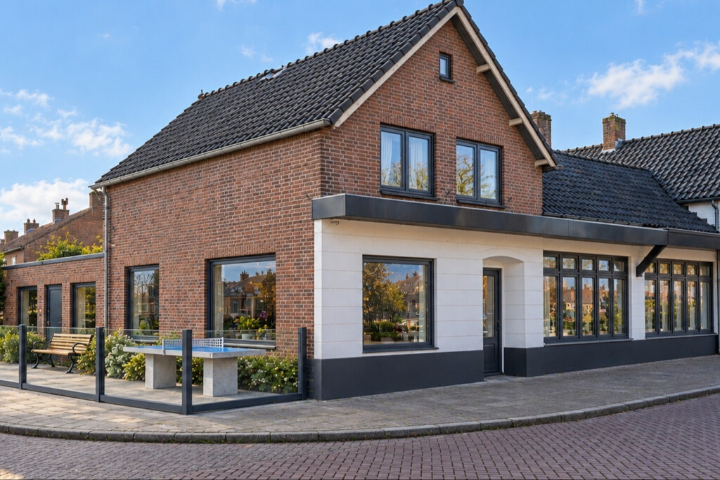 Woonzorglocatie met 11 zorgkamers in hartje Andel